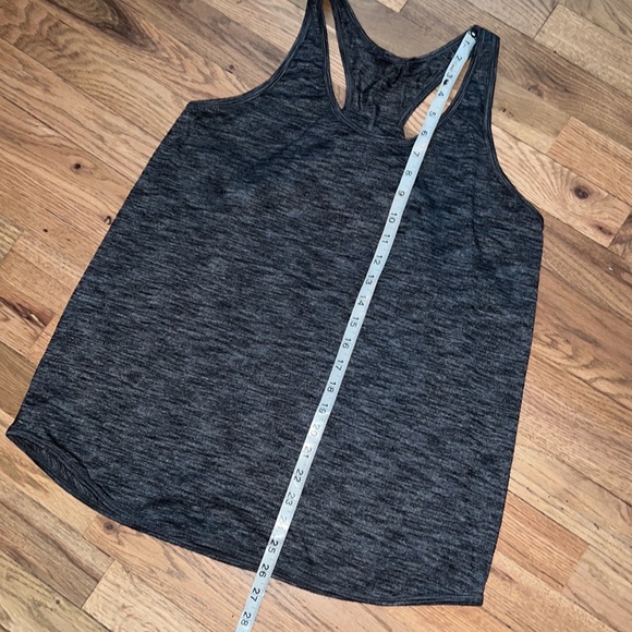 Lululemon Athetica Racerback Tank Size 8/10 - Picture 5 of 7